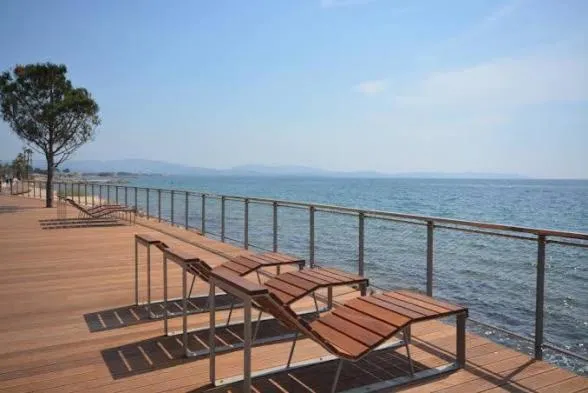 Appartement 4Pers HYERES PLAGE L'Ayguade, hotell i Hyères