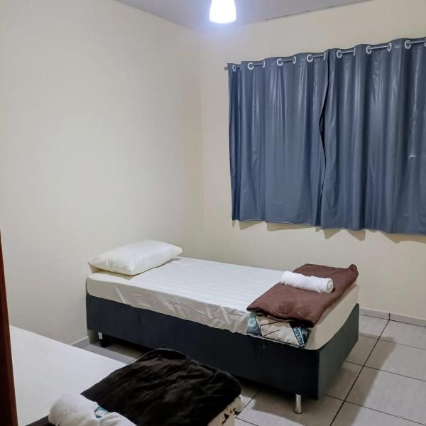 Casa confortável 2 quartos e garagem - Foto 2