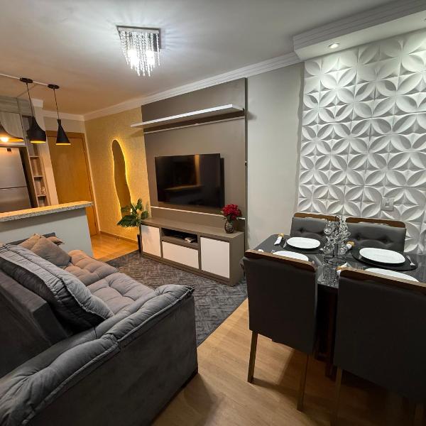 New Ground Floor Apartment Up to 6 Guests