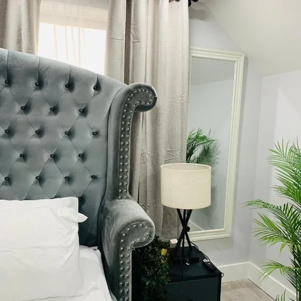 Exclusive Luxury Suite Near JFK and UBS Arena, khách sạn ở Elmont