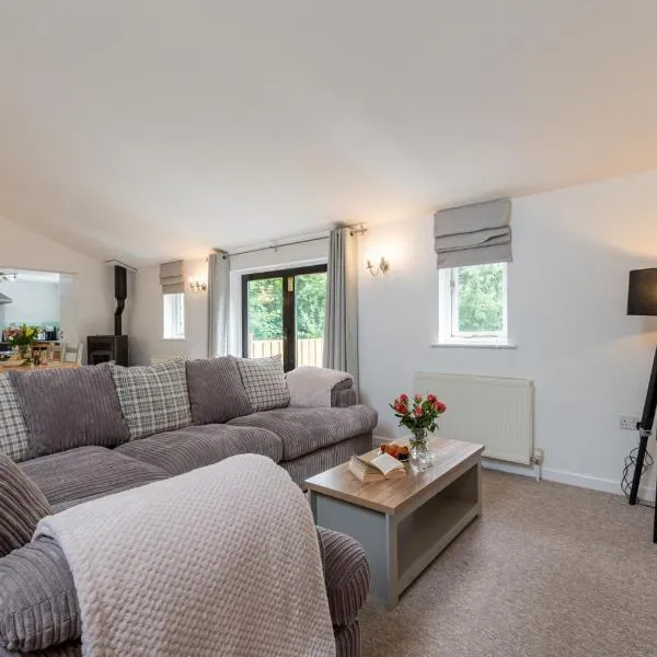 Warner - Treworgie Barton Cottages, hotel in Bude