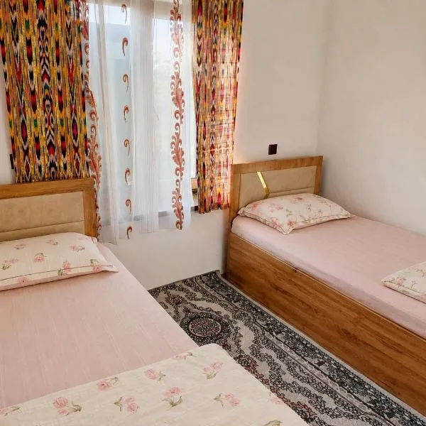 Maysara Homestay, Sentob village, hotel en Tadzhimi