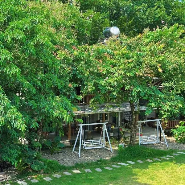 Lava Rock Viet Nam Lodge, hotel u gradu Kat Tien