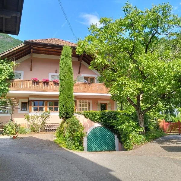 Haus Tinkhauser, hotel a Vilpiano