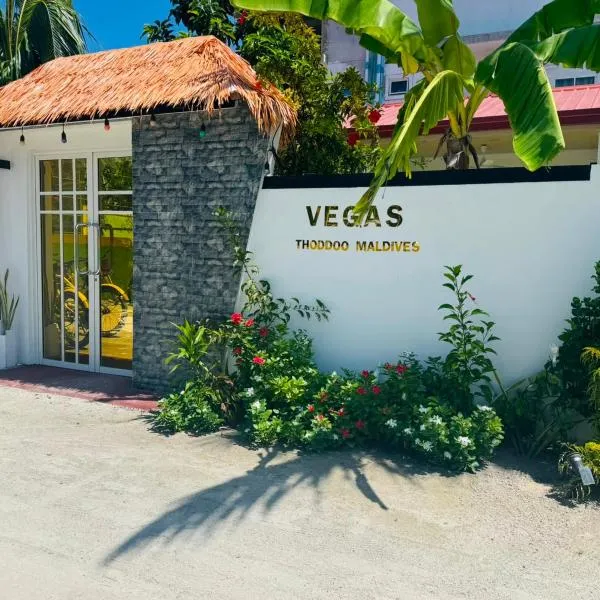 Vegas Thoddoo Maldives, hotelli kohteessa Thoddoo