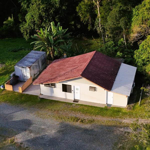 3 Quartos · Casa de Praia com Churrasqueira