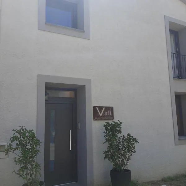 San Miguel del Corp में, होटल Apartaments Vall del Corb 1 Garrotxa