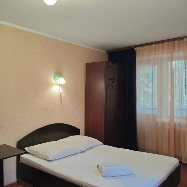 Apartment for rent Reasonable price, Hotel in Krementschuk