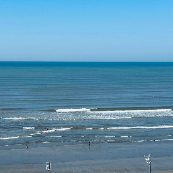 Kitnet wi-fi gratuito a 50 metros da praia