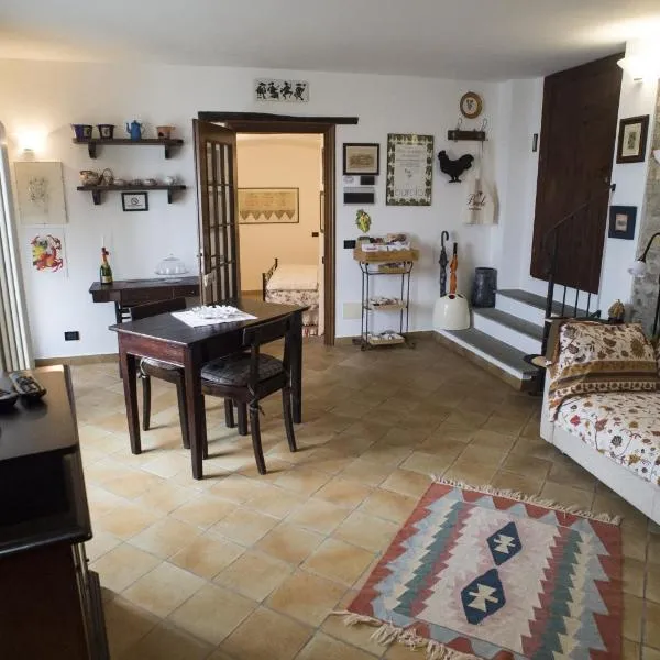 Archi del '400 Appartamento, hotel din Barolo