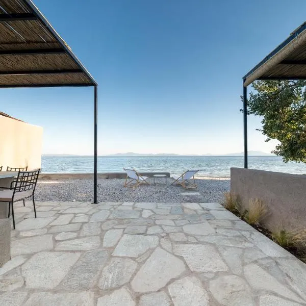 Nest On The Beach Reef Residence, hotel em Malaki