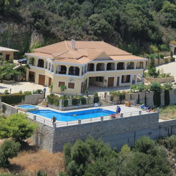 Villa Akros and Suites, hotel in Kerion