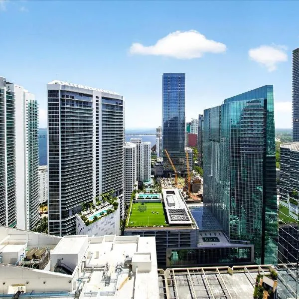 Penthouse w Water Views & 2 Free Parking Spaces,位于迈阿密的酒店
