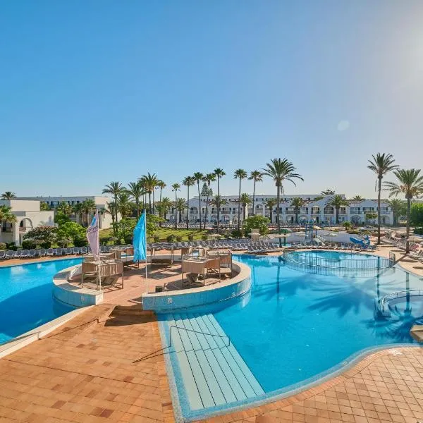 Grupotel Mar de Menorca, hotel in Es Canutells