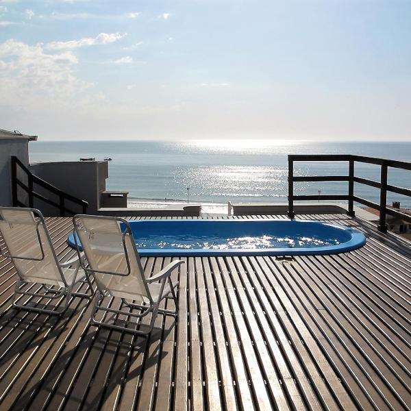 Cobertura com piscina privativa linda vista frente mar