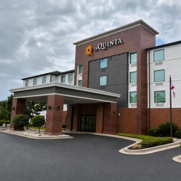 La Quinta Inn & Suites by Wyndham Auburn, hotel en Auburn
