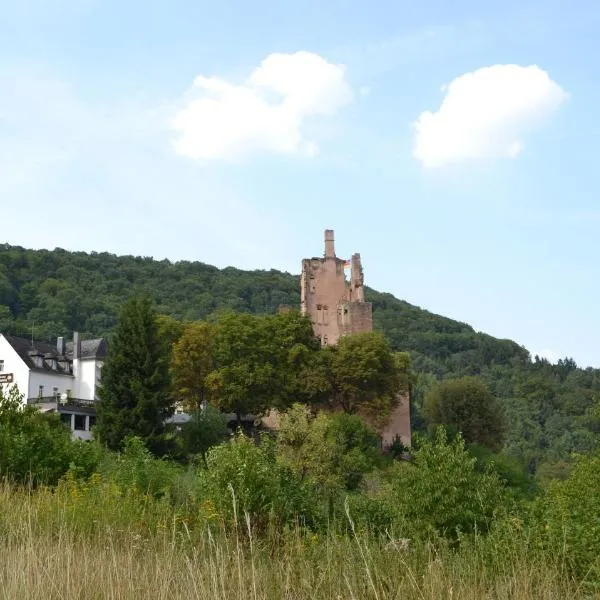 Hotel-Restaurant Burg-Ramstein, hotel i Ralingen