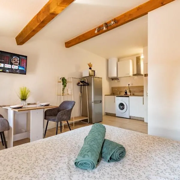 Studio cosy rénové au cœur de Bédarieux, hotell i Bédarieux