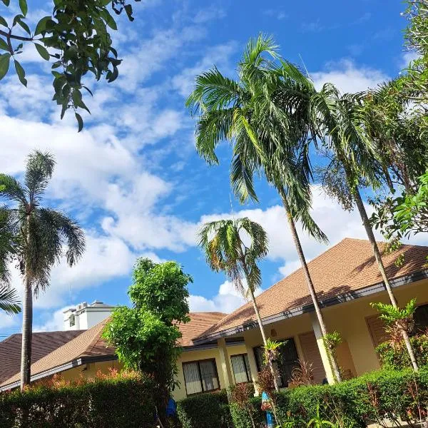 Happy Cottage, hotel v destinácii Chalong