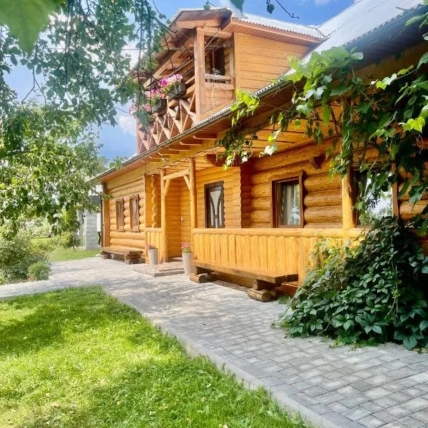 «У полоні гір», hotel in Verkhovyna