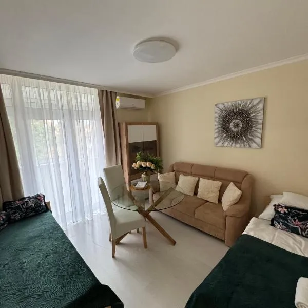 Kolibri Apartman, hotel in Szeged