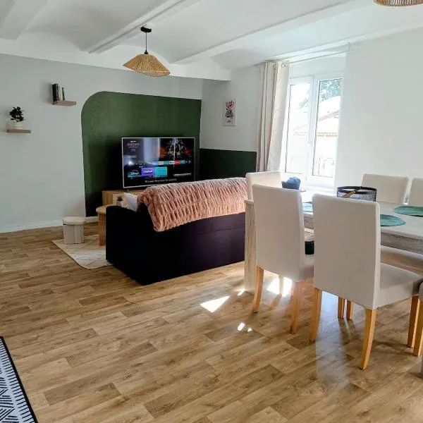 Viesnīca Appartement T3 cosy vue sur monuments pilsētā Lepija
