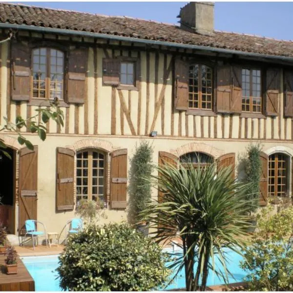 Guest House, Private Pool, Hotel in LʼIsle-en-Dodon