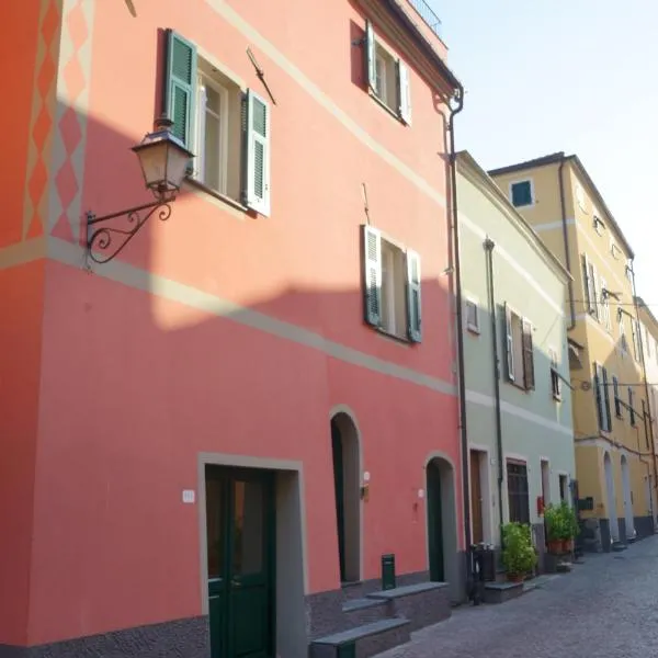 Double G 54, hotel u gradu Vilanova dʼAlbenga