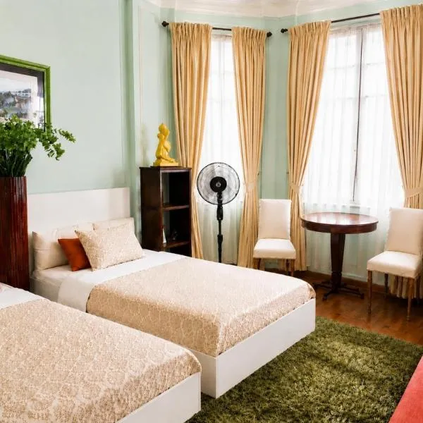 Home for 2 few steps from center of Monte Carlo, hotel in Beausoleil