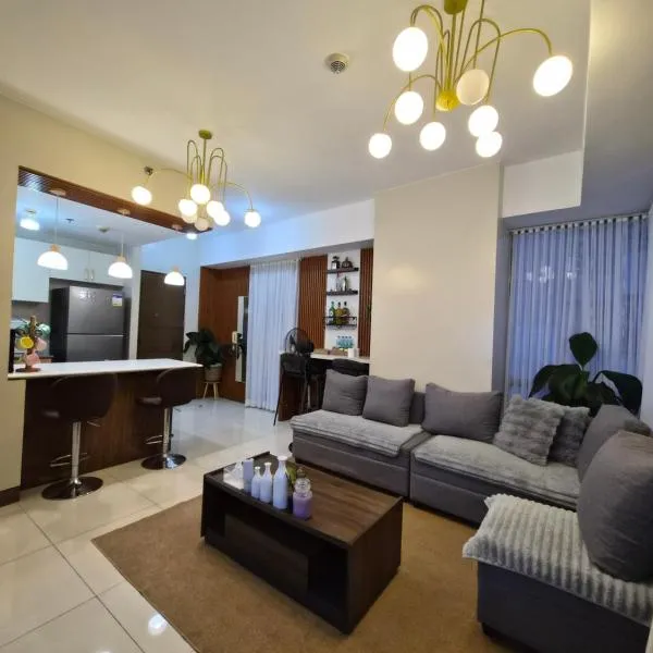 Cozy 2BR 2BA 2 Balconies Manhattan Heights Cubao, Hotel in Manila