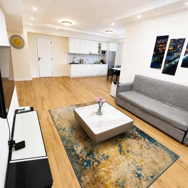Ulaanbaatar में, होटल Modern 1BR - Walk to Sukhbaatar Square