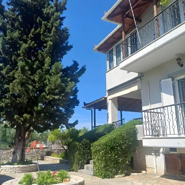 Yiannis & Ria's Farm, hotell i Kalamata