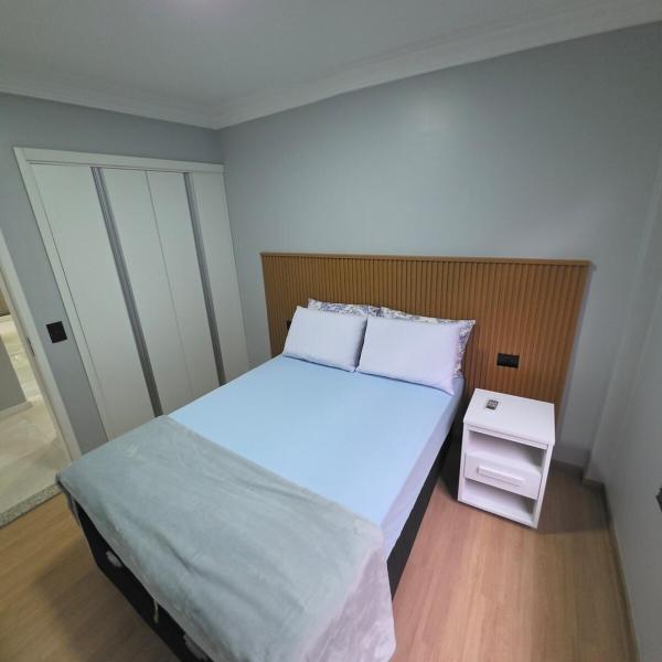 Apartamento aconchegante no centro com garagem - Foto 3