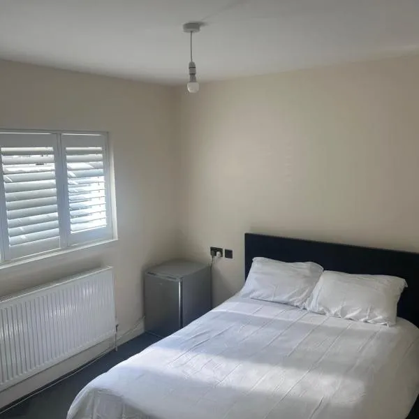 Double Room Private Bathroom Parking South Croydon, hotel v destinácii Addington