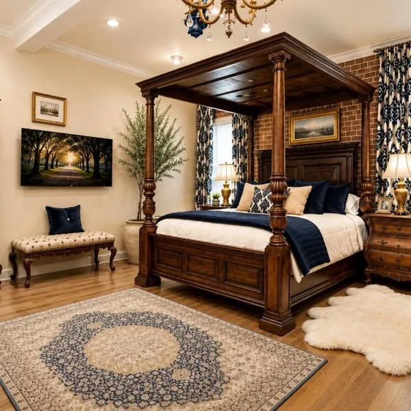Historic Mansion-King Suite-The Royal Crown, hotel a Fort Smith