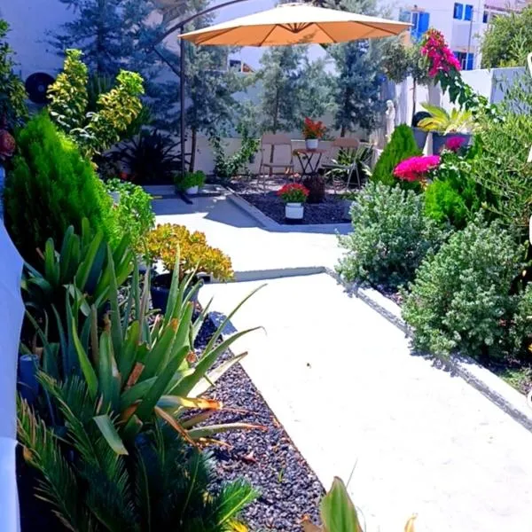 Abi Central Home, hotel v destinácii Korissia