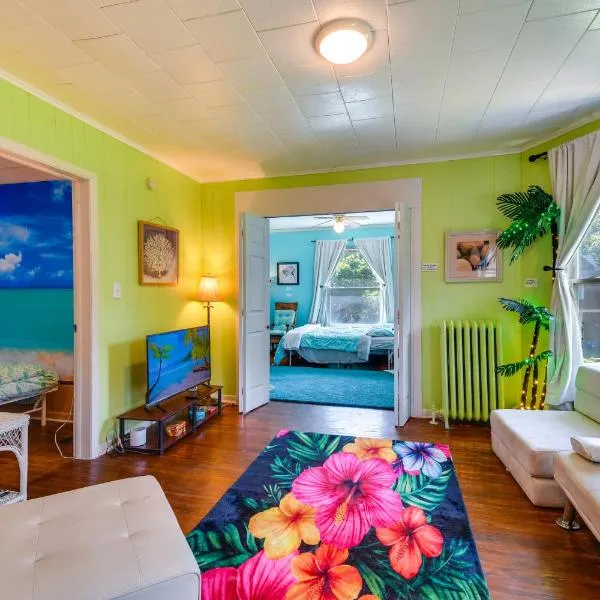 2 Miles to Dtwn! Idyllic Rochester Apt w/ Hot Tub, hotel in Rochester