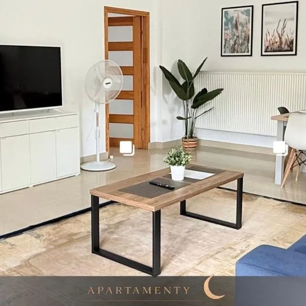 LUNA apartamenty - komfortowy apartament z tarasem nr 1c - Góry Sowie - Jezioro, hotel a Bielawa