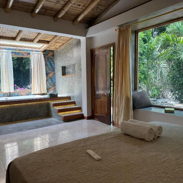 Casa Peregrina, hotel in Ayampe