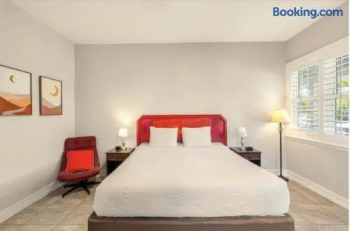 Sunny Side Cottages, Hotel in Dunedin
