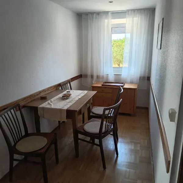 Haus der Sonne Apartment, hotel en Blaufelden