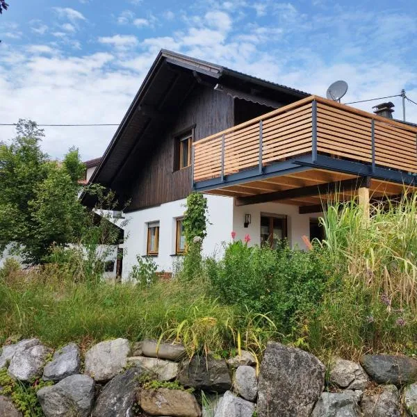 Ferienwohnung Mei Ruh', hotell i Burggen