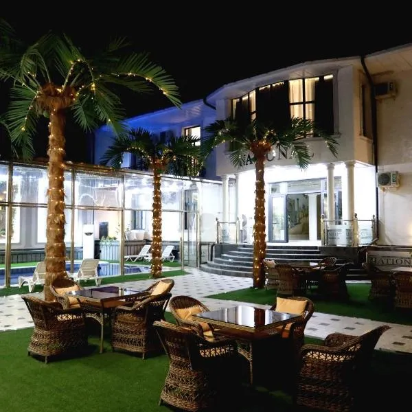 National Gold Plaza, hotel en Samarcanda