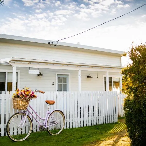 Shack In The Dunes، فندق في Weymouth
