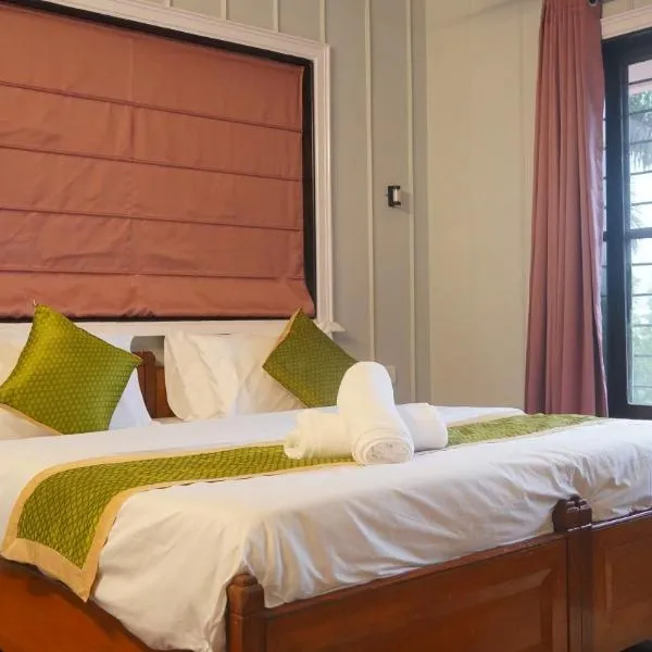 Gen-Z Villa with Hill View from Balcony & Spacious Pool Area & AC, hotel in Lonavala