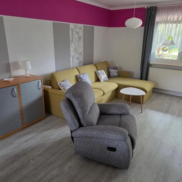 Ferienwohnung Hanni, hotel u gradu Grefenhajnihen