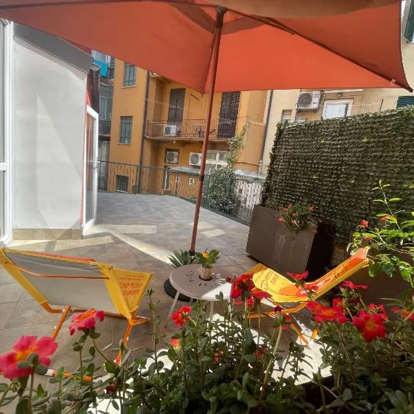Priamar house, hotel u gradu 'Savona'