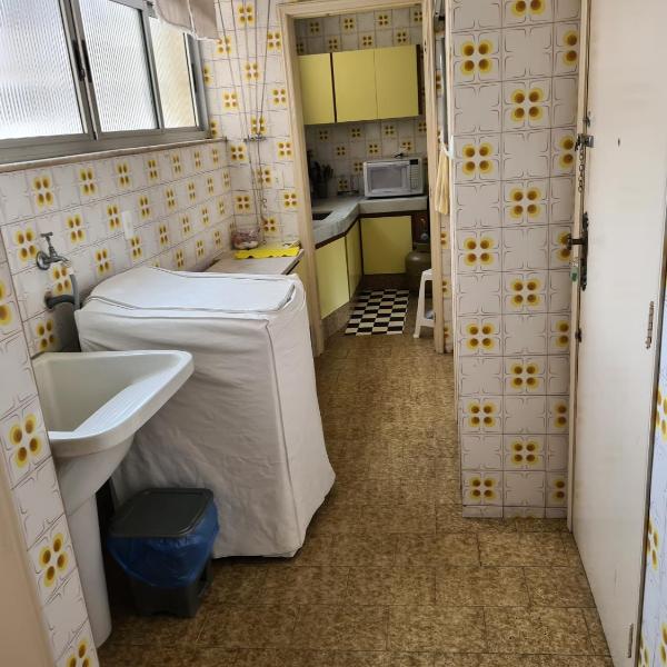 Ap 4 Quartos mais 1 pequeno Quarto 3 Banheiros Zona Sul de BH Até 12 Hóspedes - Foto 3