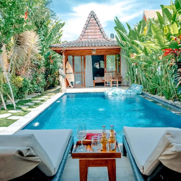 Kubu D'Carik Villa & Bungalow by ecommerceloka, hotell i Munggu