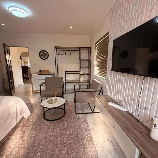 The Benjamin Guest House, hotel u gradu Edenvale